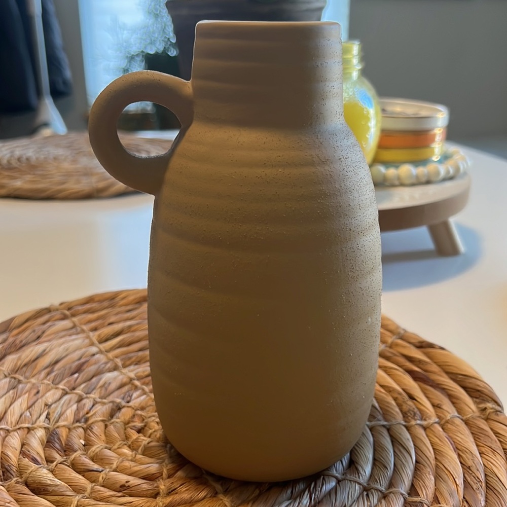 Abstract vase - Picture 2 of 2